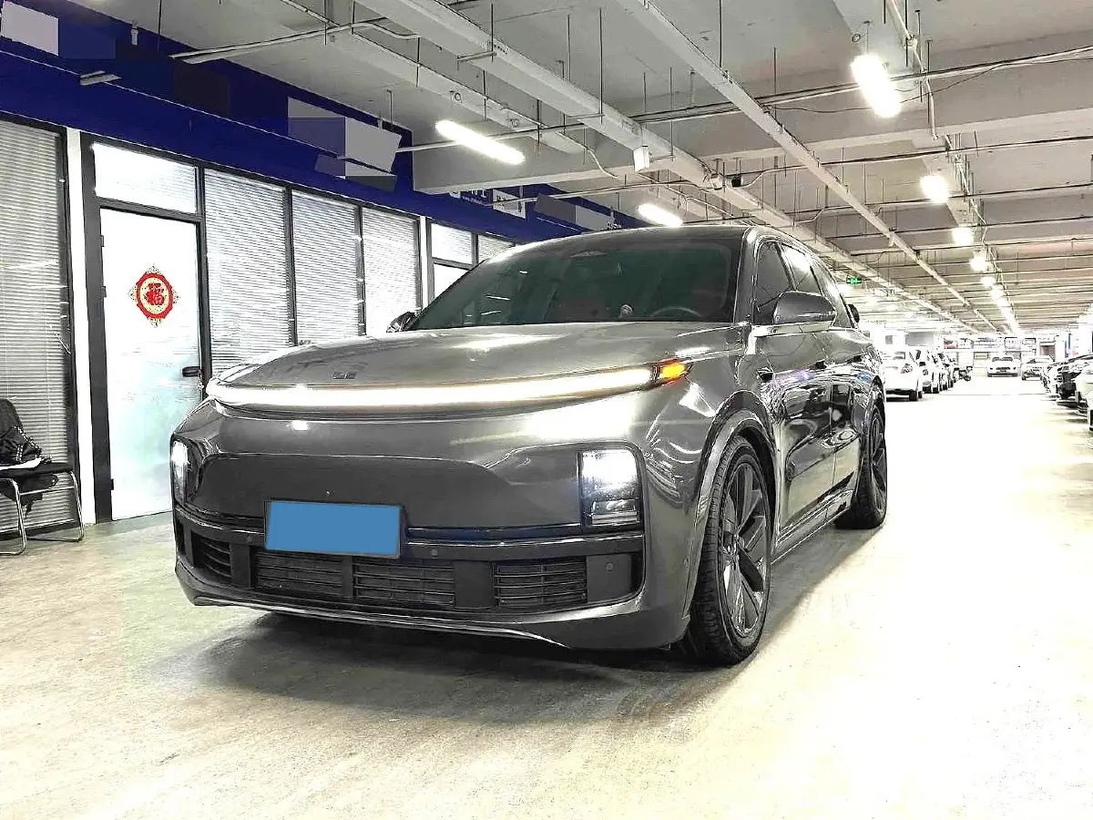 2023 Li L8 Range Extended 154HP REEV 40.9KWH