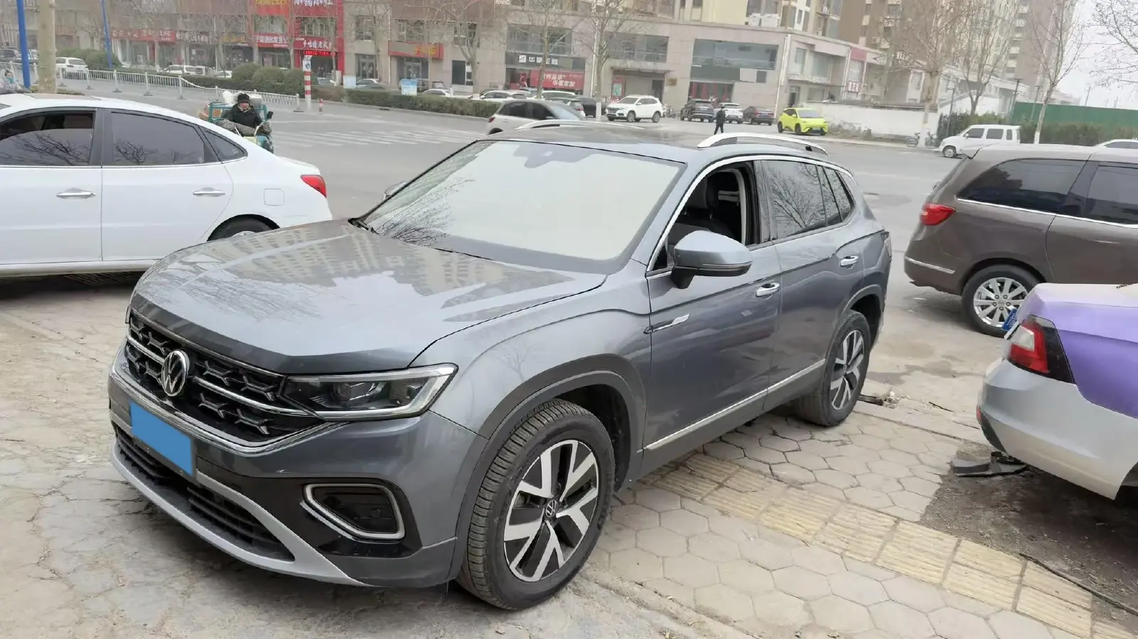 2023 Volkswagen Tayron 2.0T 186HP L4 7DCT