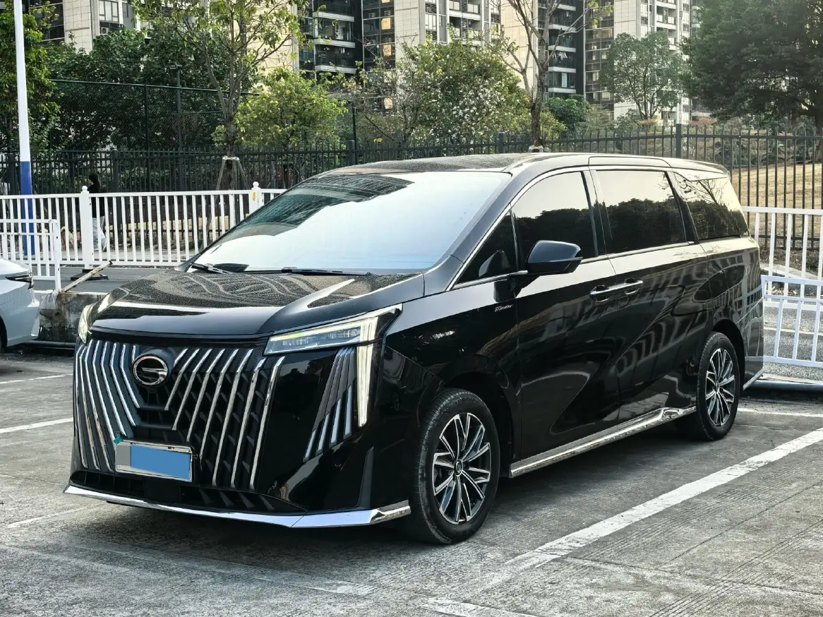 2023 GAC Trumpchi M8 2.0T 252HP L4 8AT