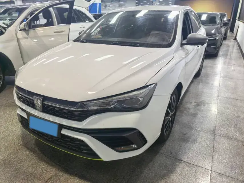 2021 Roewe i5 1.5L 120HP L4 CVT