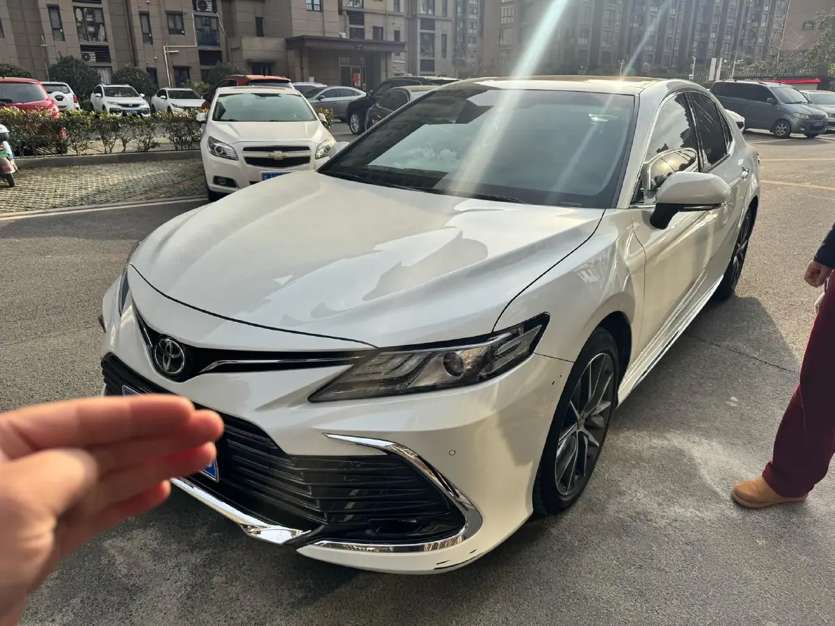 2021 Toyota Camry 2.5L 209HP L4 8AT