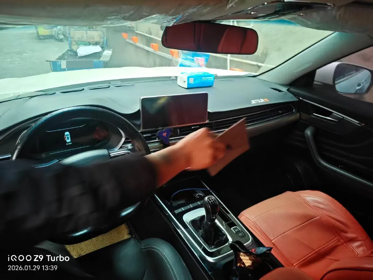 2019 Jetour X70S 1.5T 156HP L4 6MT,autocango,china used car exporter,china ev exporter,chinese used car exporter,chinese used ev exporter