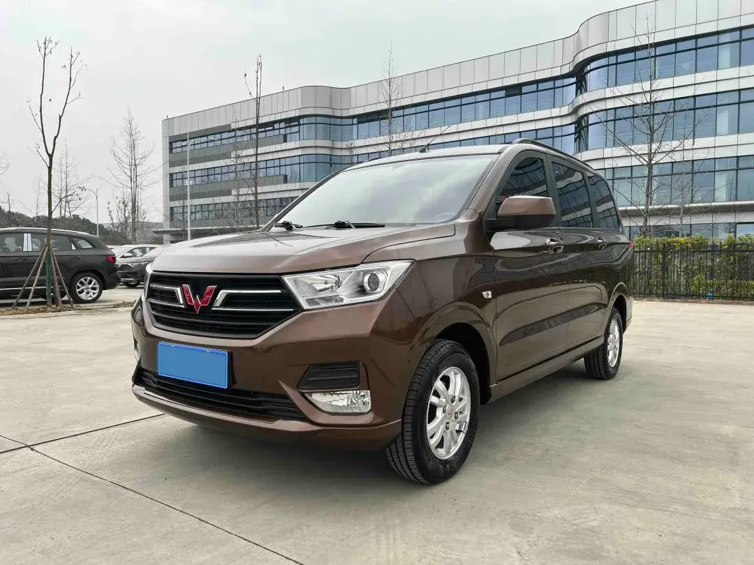 2018 WuLing HongGuang 1.5L 105HP L4 5MT