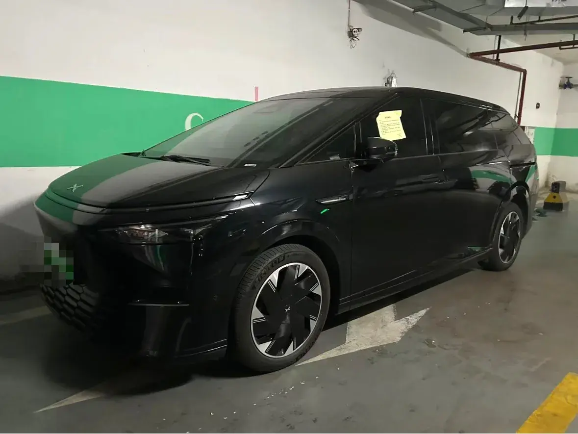 2024 Xpeng X9 BEV 101.5KWH