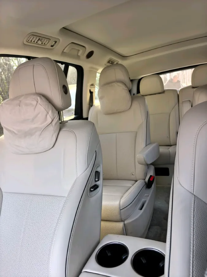 2025 Li i8 BEV,autocango,china used car exporter,china ev exporter,chinese used car exporter,chinese used ev exporter