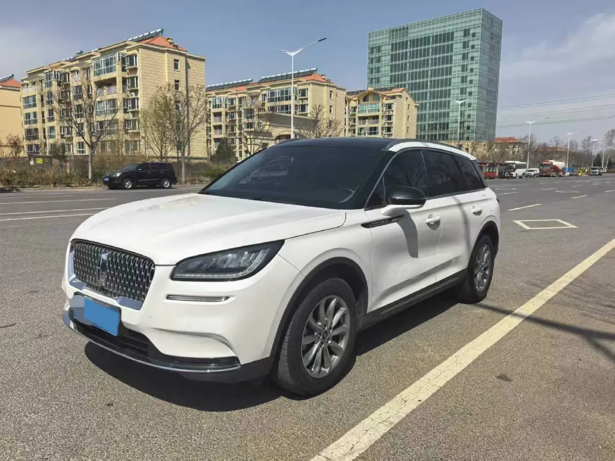 2022 Lincoln Corsair 2.0T 245HP L4 8AT