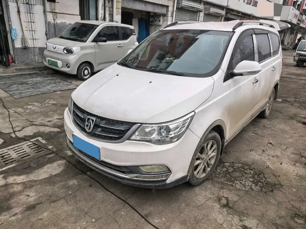 2016 BaoJun 730 1.5L 112HP L4 5MT