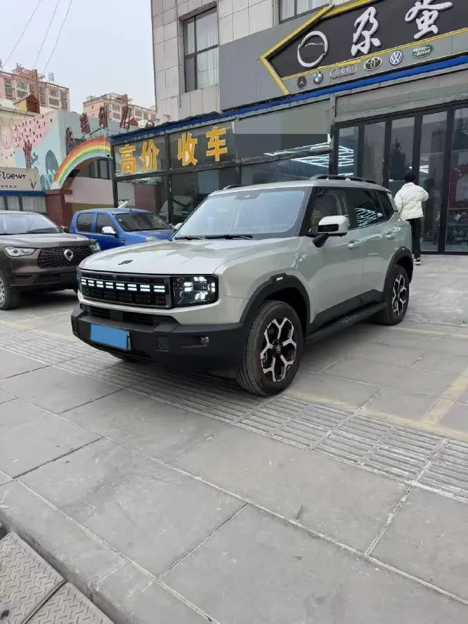 2025 MAXUS XinTu V70 2.0T 150HP L4 9AT