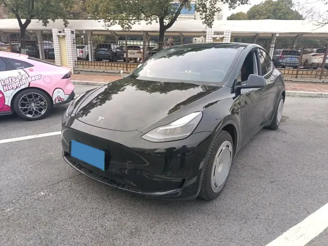 2022 Tesla Model Y BEV 60KWH