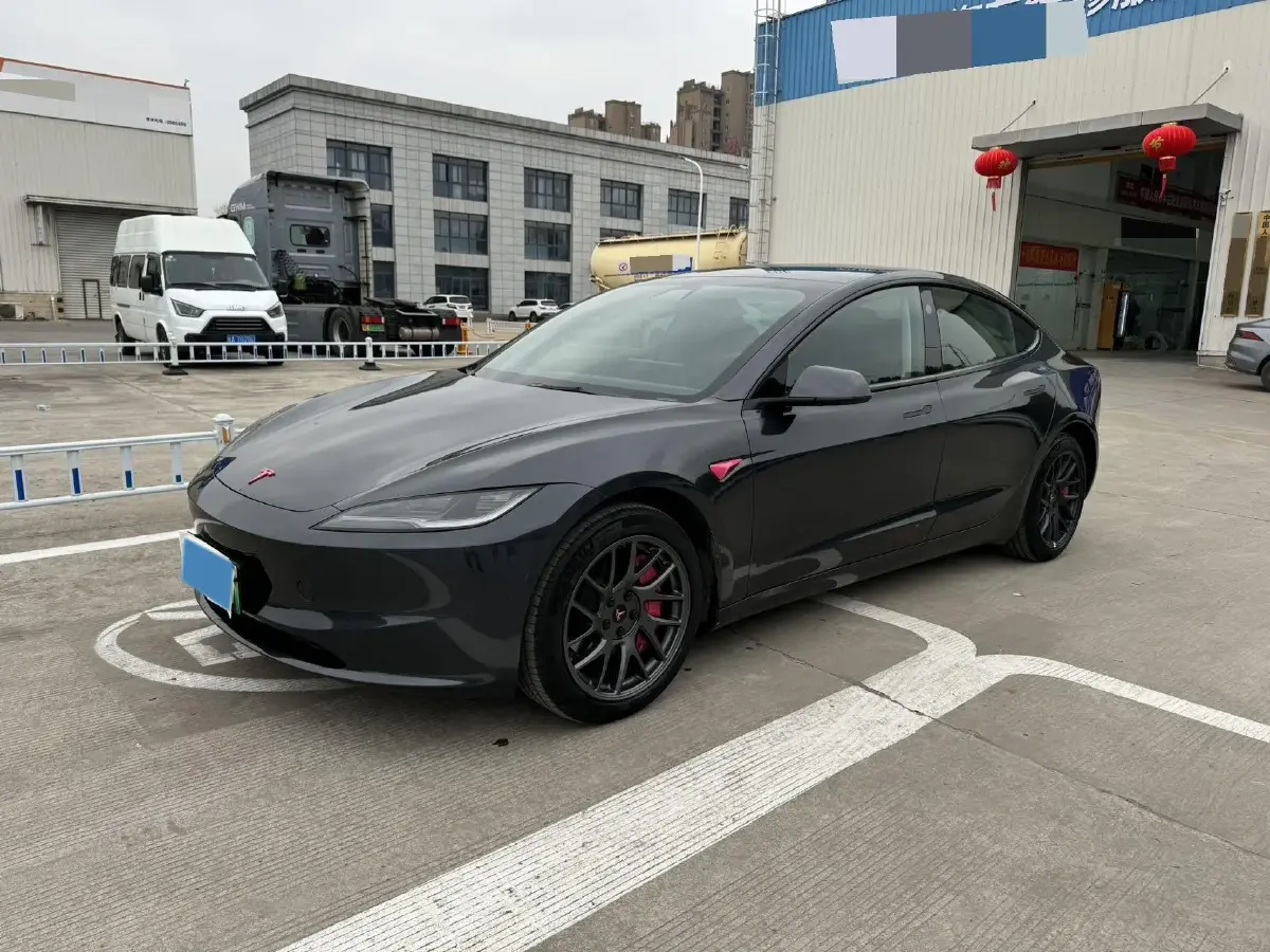 2023 HYPTEC GT BEV 80KWH