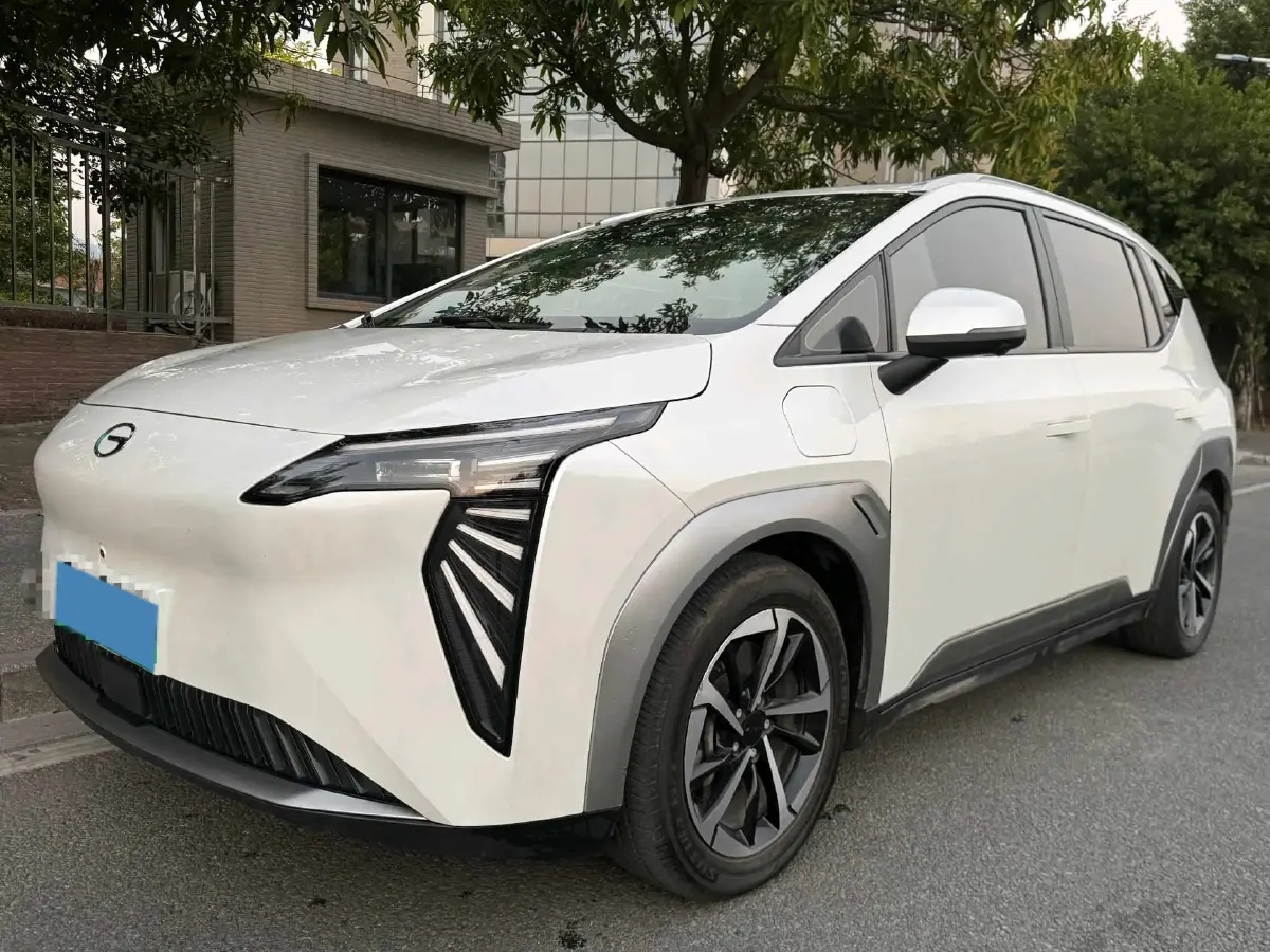 2023 Aion Y BEV 61.7KWH