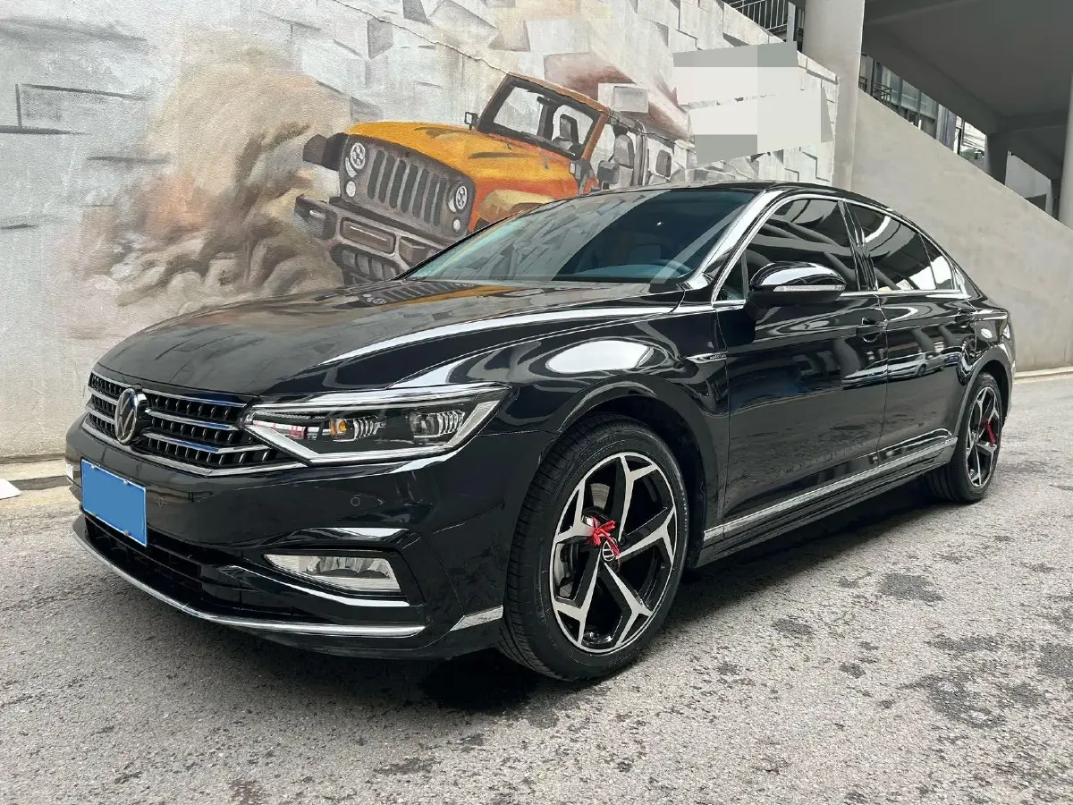 2023 Volkswagen Magotan 2.0T 186HP L4 7DCT