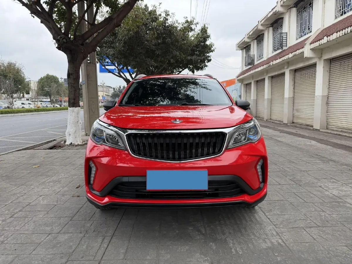 2022 Livan X3 PRO 1.5L 113HP L4 5MT,autocango,china used car exporter,china ev exporter,chinese used car exporter,chinese used ev exporter
