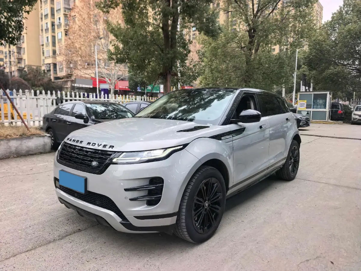 2024 Land Rover Range Rover Evoque 2.0T 249HP L4 9AT