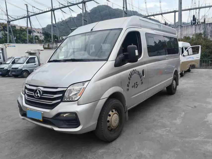 2018 MAXUS XinTu V80 2.5T 136HP L4 6MT