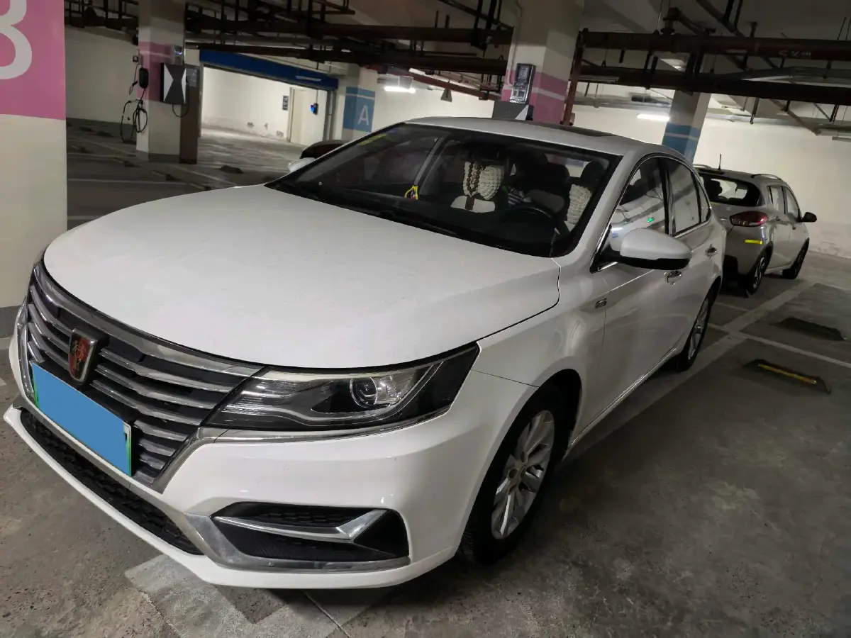 2017 Roewe i6 1.0T 125HP L3 2AT PHEV