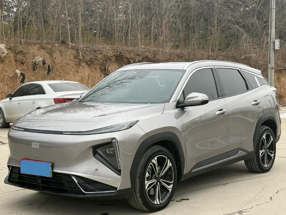 2025 BYD Sea Lion 05 DM-i 1.5L 101HP L4 E-CVT PHEV 18.3KWH