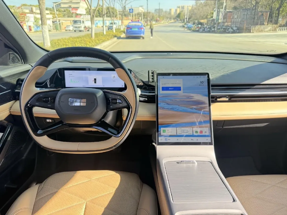 2023 Geely Galaxy L6 1.5T 163HP L4 3DHT PHEV,autocango,china used car exporter,china ev exporter,chinese used car exporter,chinese used ev exporter