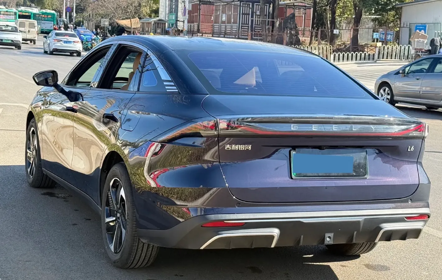 2023 Geely Galaxy L6 1.5T 163HP L4 3DHT PHEV,autocango,china used car exporter,china ev exporter,chinese used car exporter,chinese used ev exporter