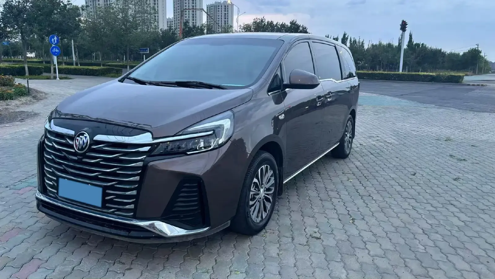 2023 Buick GL8 2.0T 237HP L4 9AT