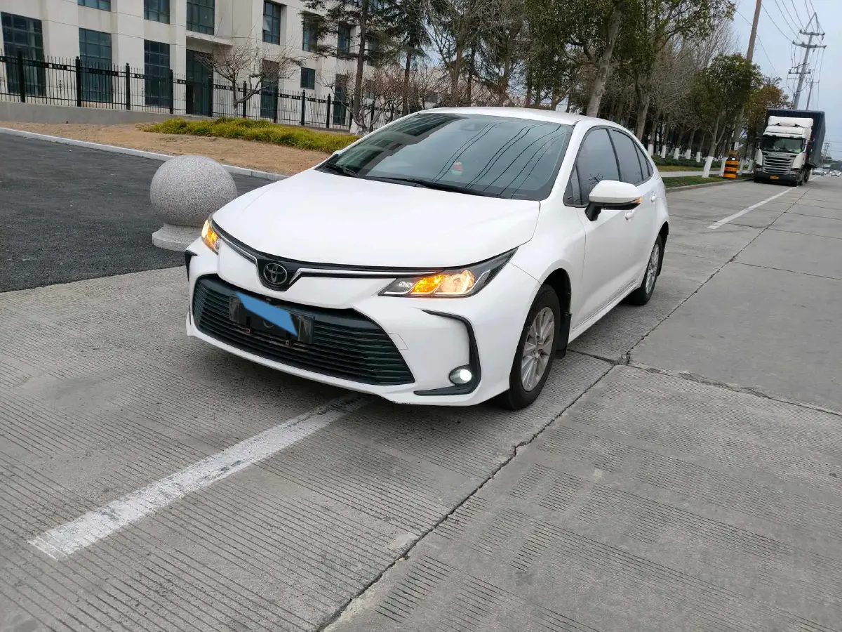 2019 Toyota Corolla 1.2T 116HP L4 CVT