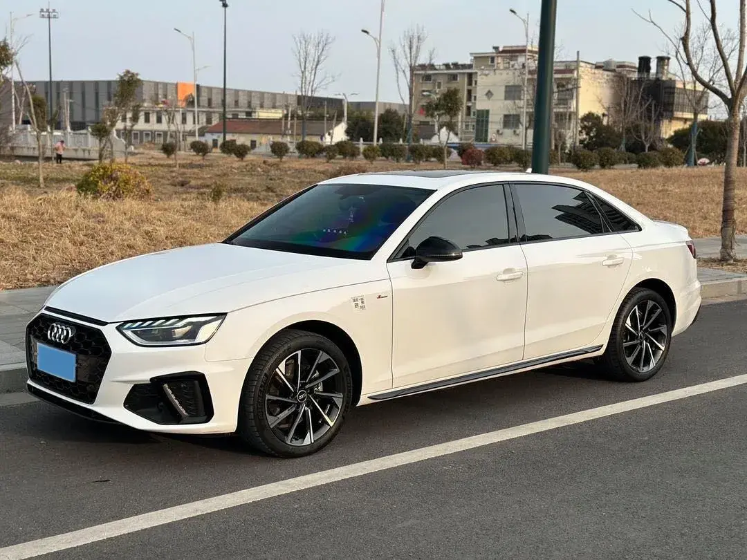 2023 Audi A4L 2.0T 190HP L4 7DCT