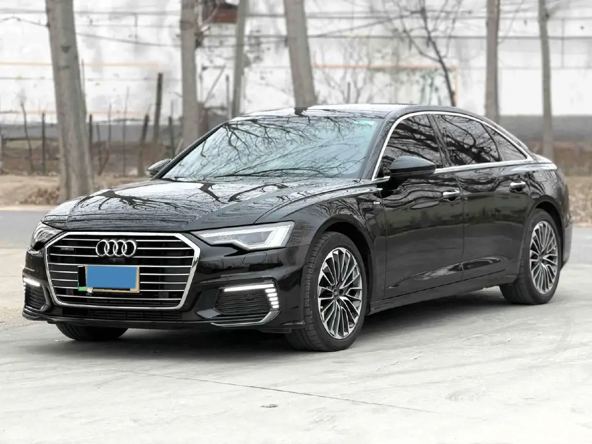2020 Audi A6L 2.0T 252HP L4 7DCT PHEV 14.1KWH