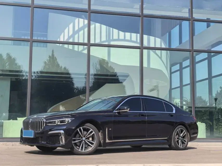 2021 BMW 7 Series 2.0T 265HP L4 8AT