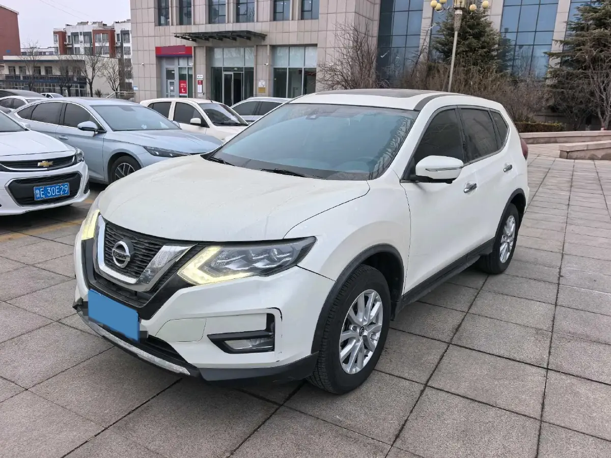 2020 Nissan X-Trail 2.0L 154HP L4 CVT