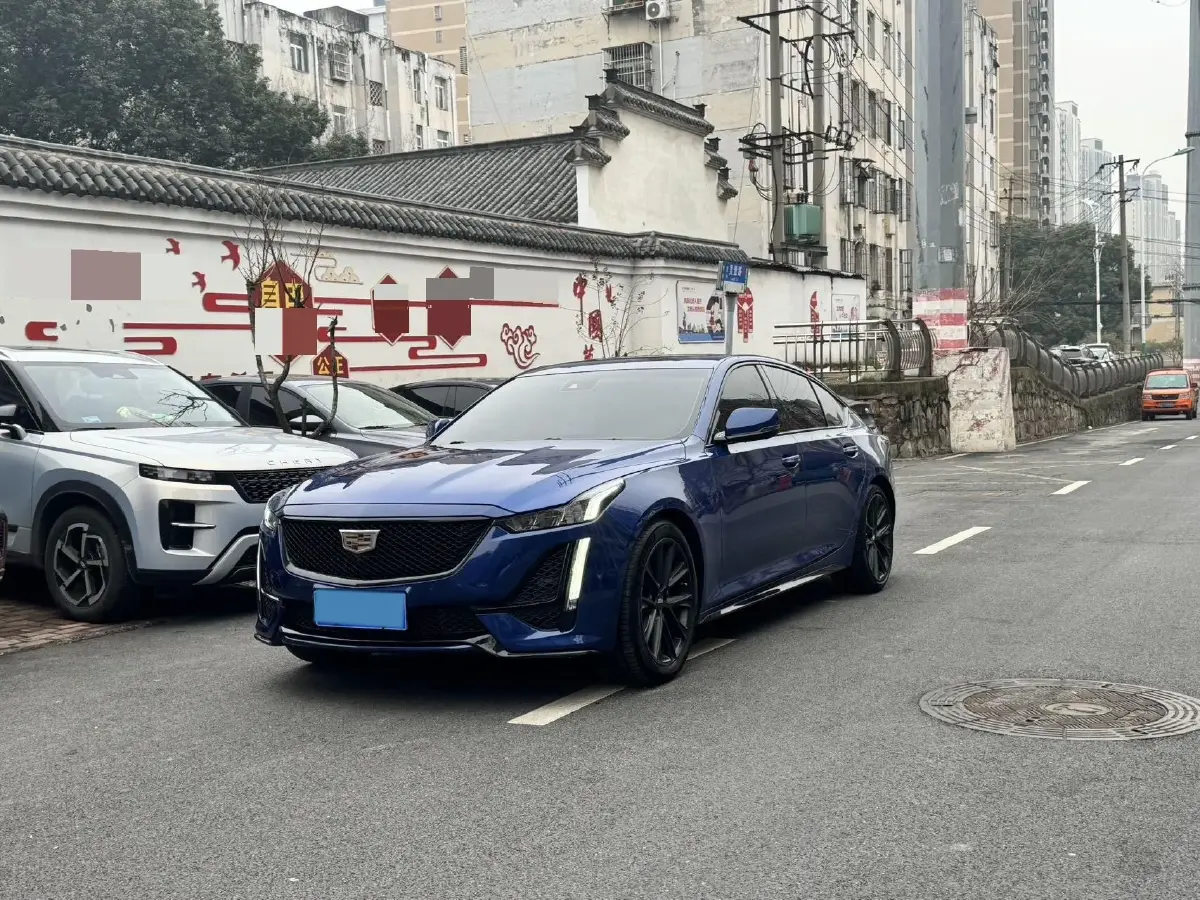 2020 Cadillac CT5 2.0T 237HP L4 10AT