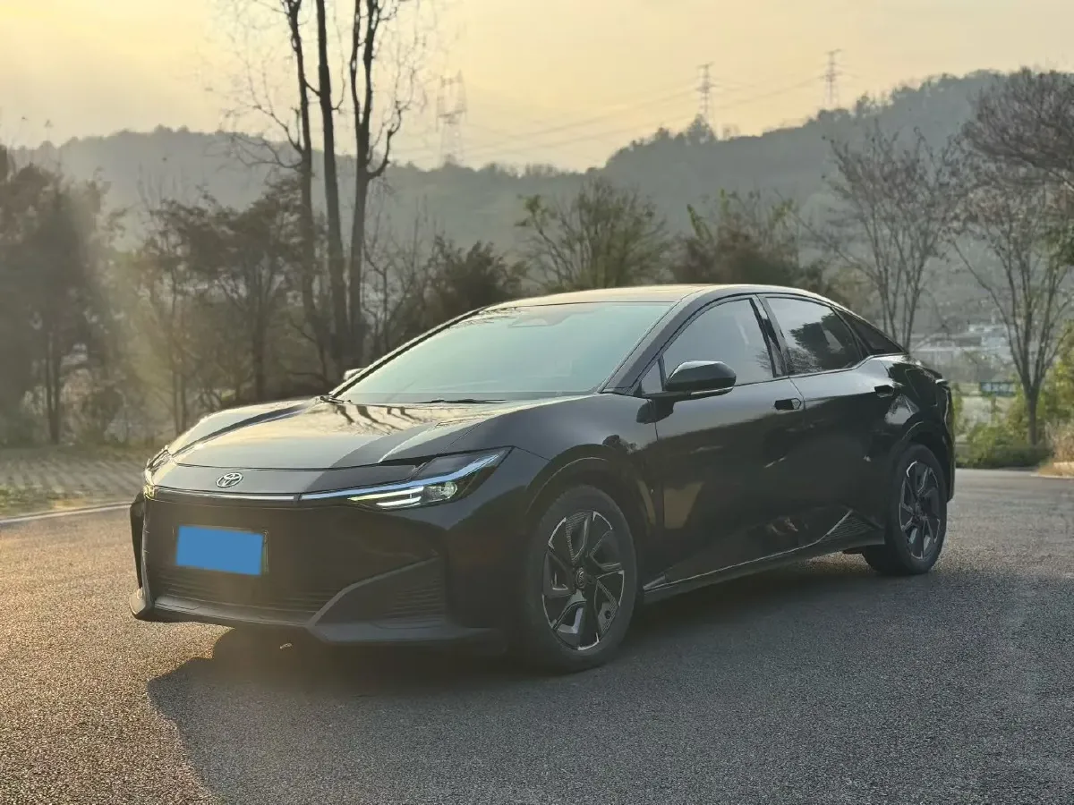 2023 Toyota bZ3 BEV 49.92KWH,autocango,china used car exporter,china ev exporter,chinese used car exporter,chinese used ev exporter