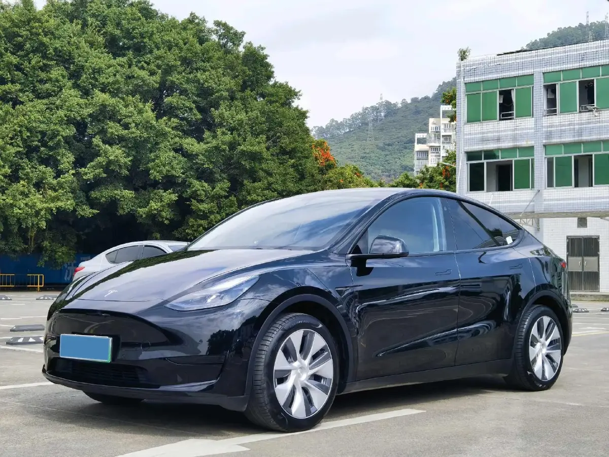 2022 Tesla Model Y BEV 60KWH
