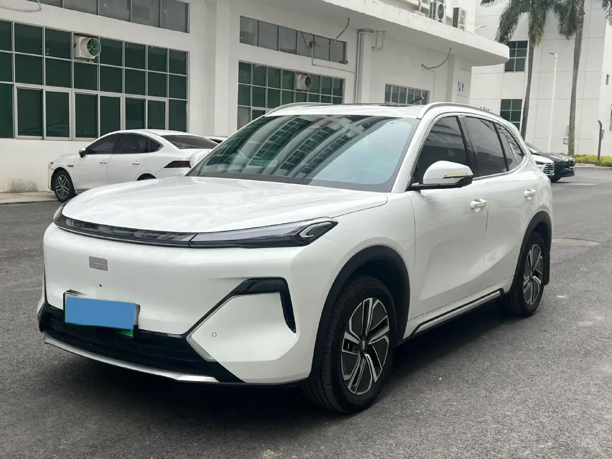 2025 BYD Sea Lion 05 DM-i 1.5L 101HP L4 E-CVT PHEV 18.3KWH