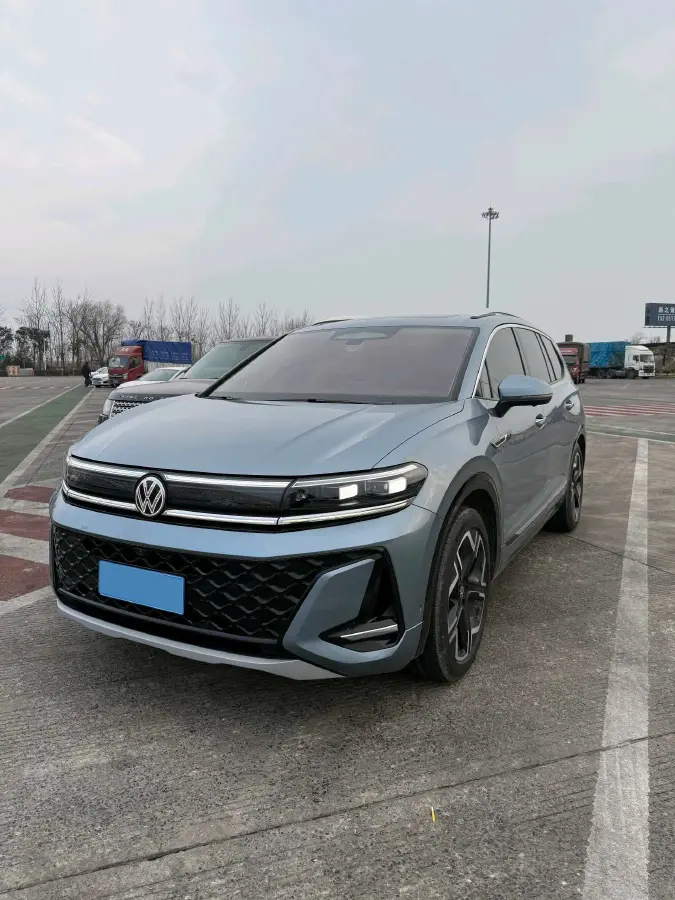 2026 Volkswagen Talagon 2.0T 272HP L4 7DCT