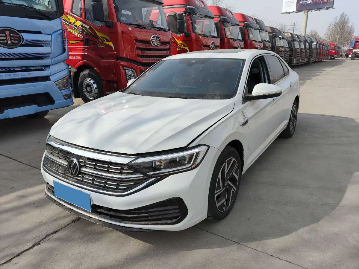 2023 Volkswagen Sagitar 1.5T 160HP L4 7DCT