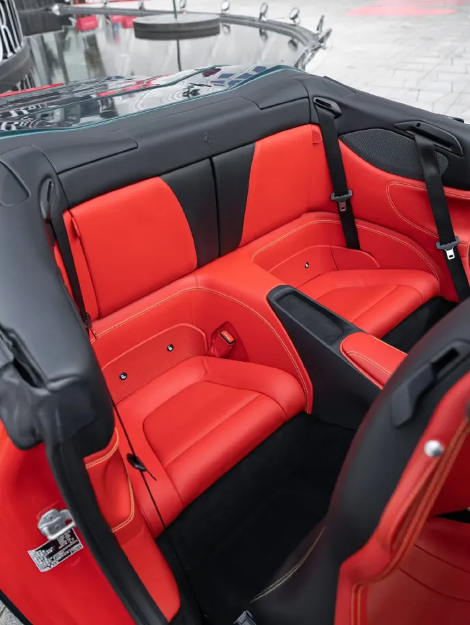 2021 Ferrari Portofino 3.9T 620HP V8 8DCT,autocango,china used car exporter,china ev exporter,chinese used car exporter,chinese used ev exporter