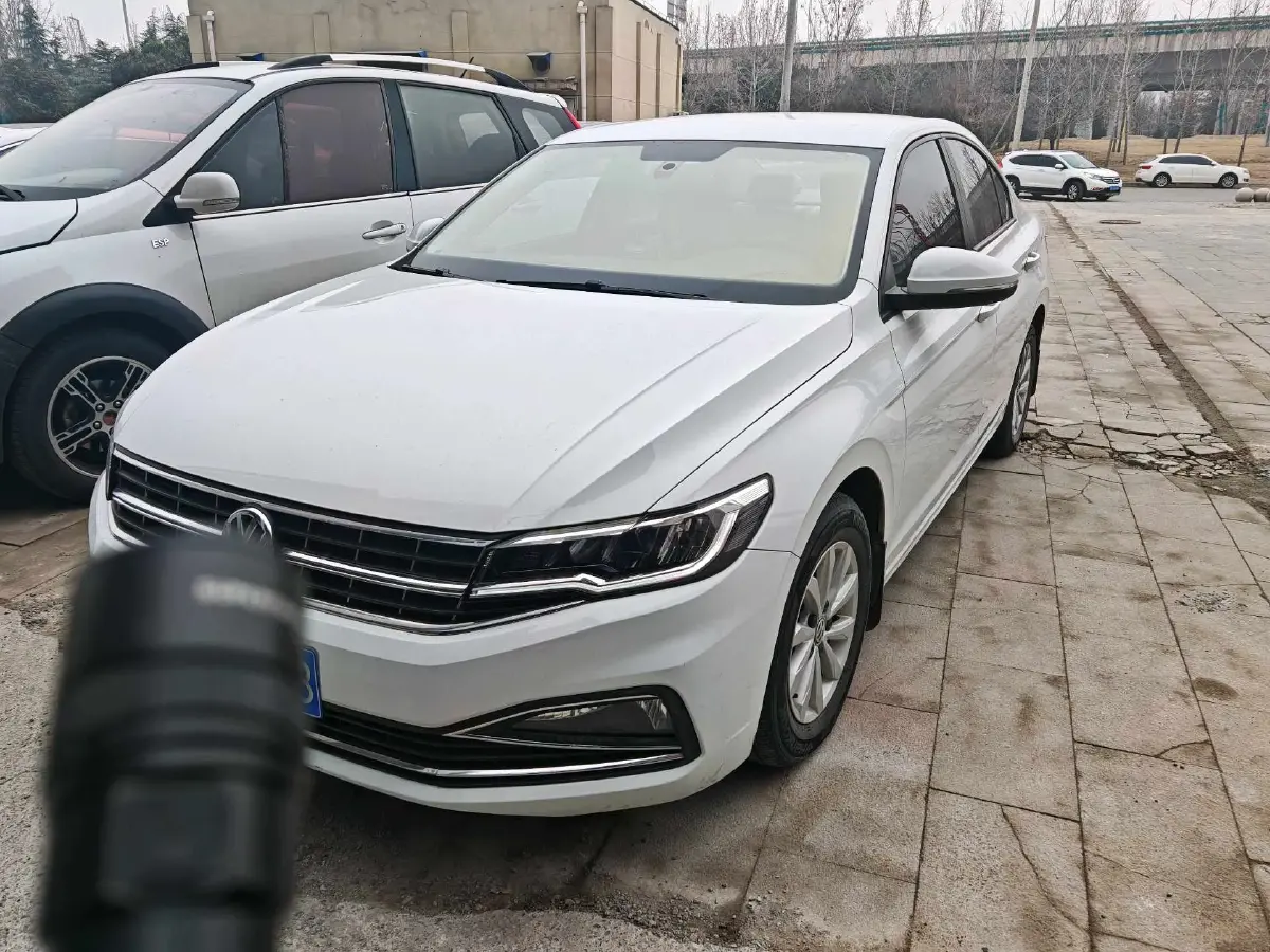 2020 Volkswagen Bora 1.5L 113HP L4 5MT