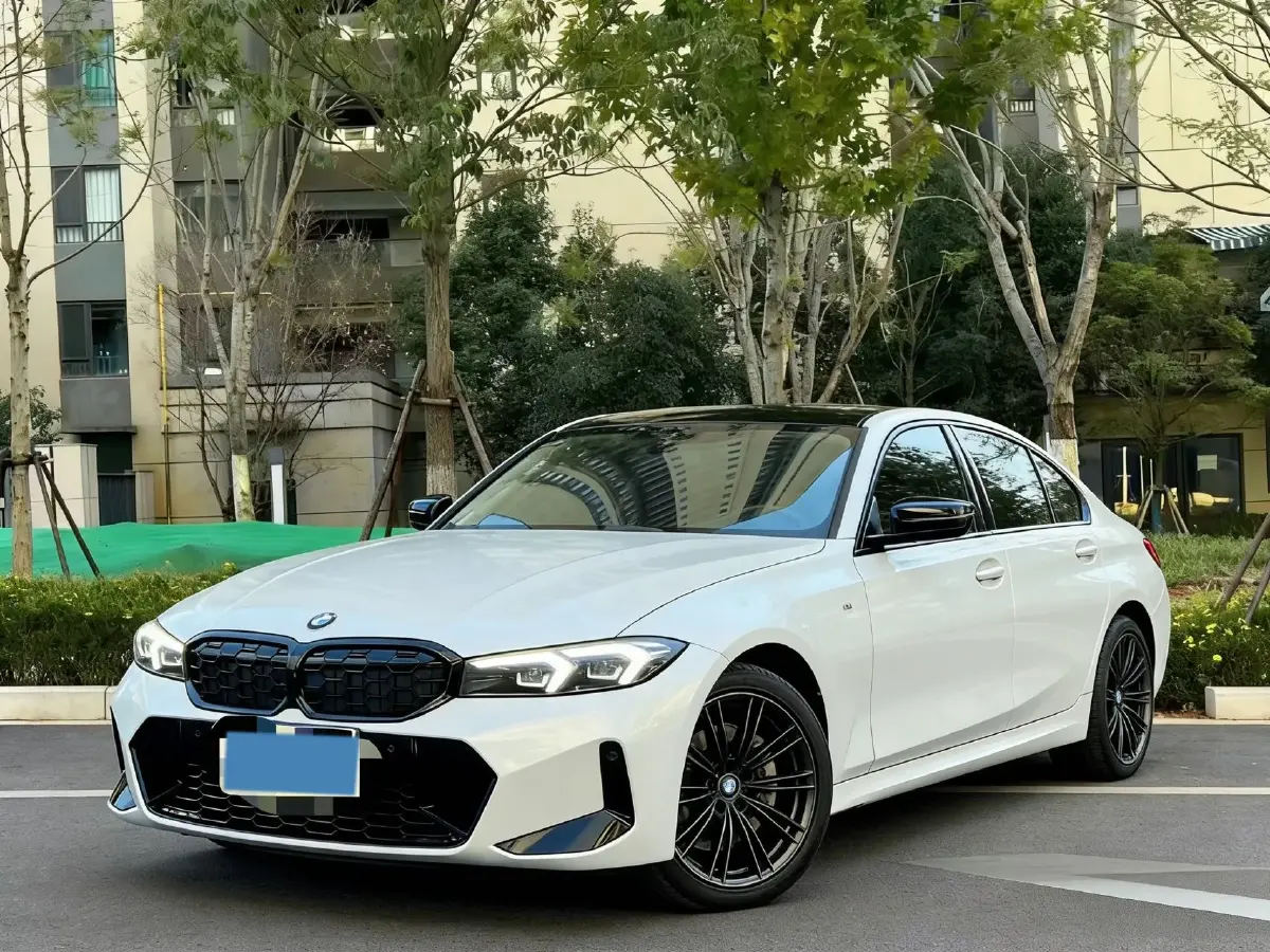 2023 BMW 3 Series 2.0T 184HP L4 8AT