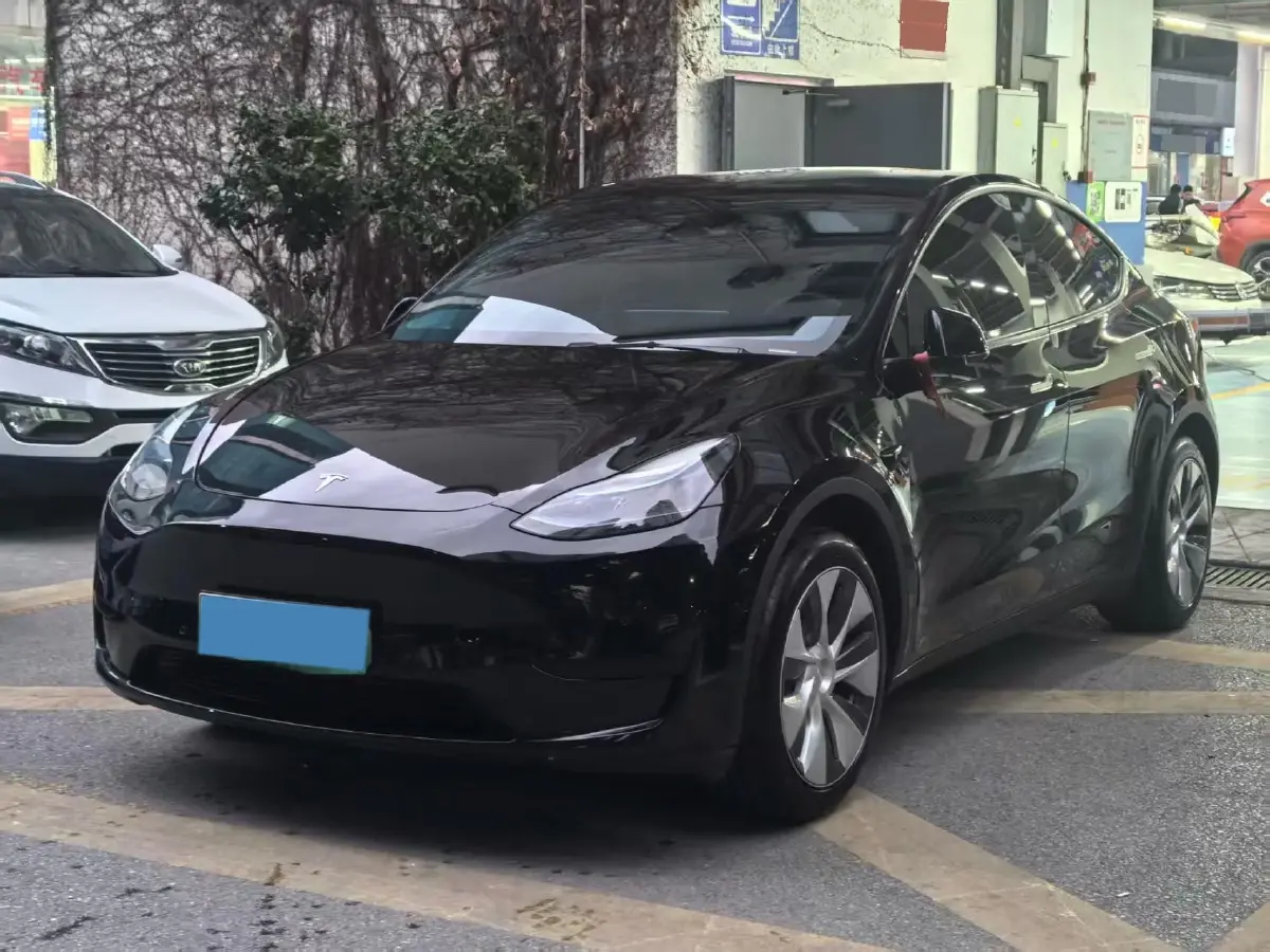 2022 Tesla Model Y BEV 60KWH