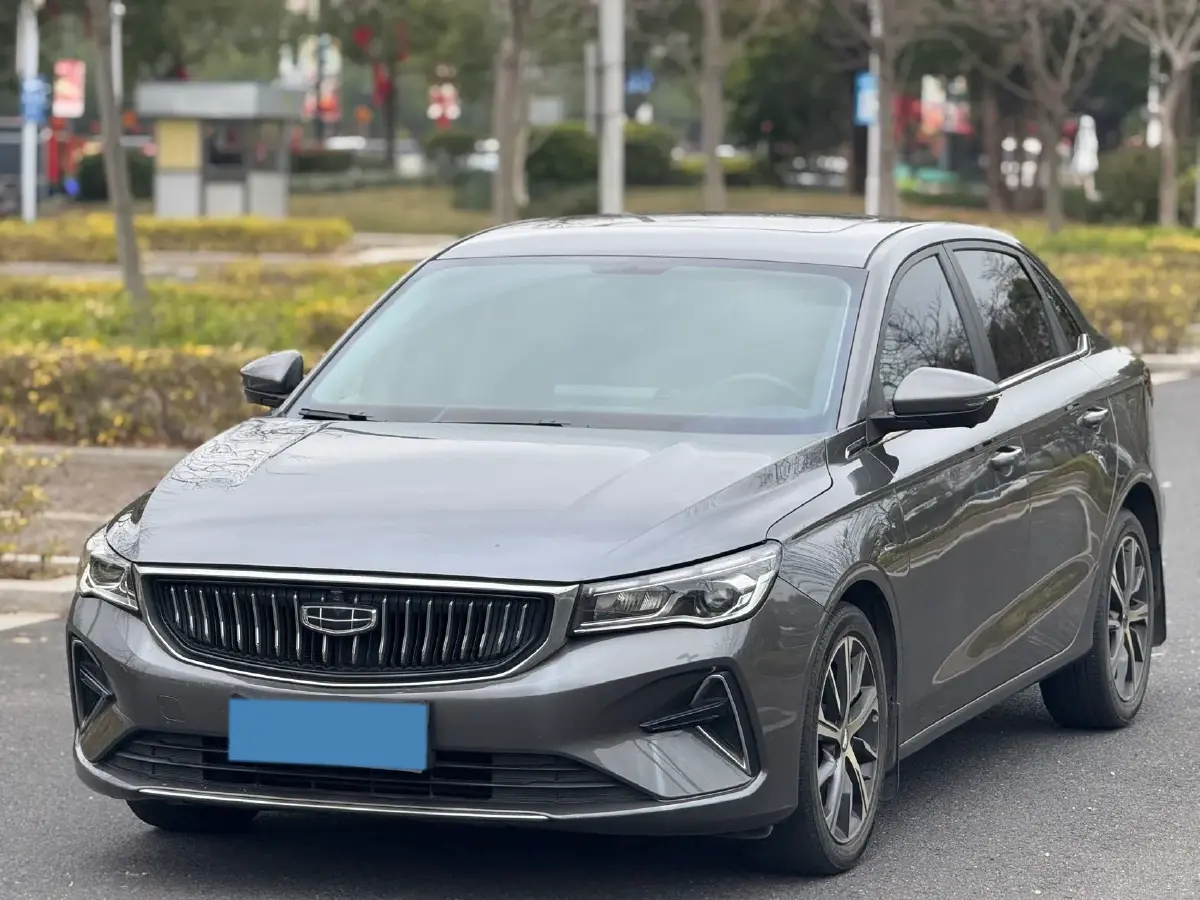 2022 Geely Emgrand 1.5L 114HP L4 CVT