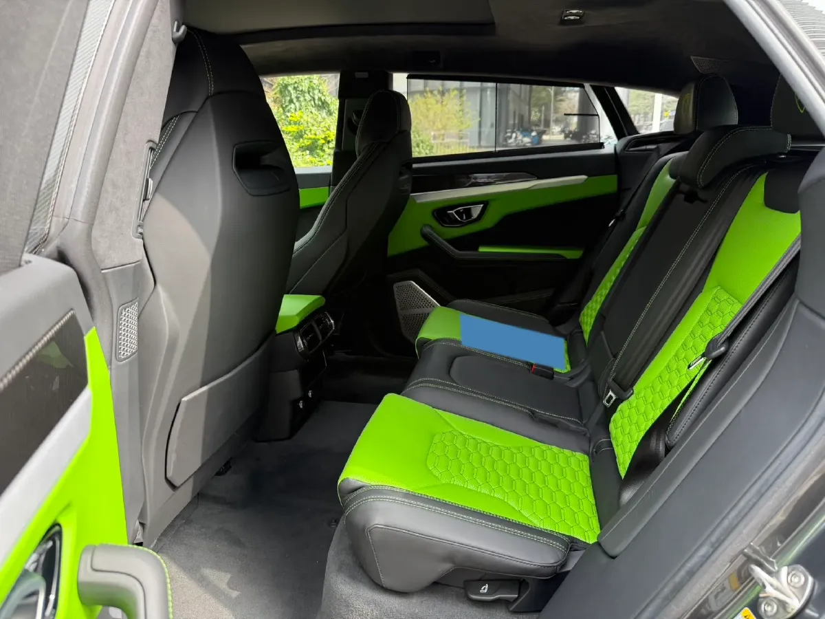 2021 Lamborghini Urus 4.0T 641HP V8 8AT,autocango,china used car exporter,china ev exporter,chinese used car exporter,chinese used ev exporter