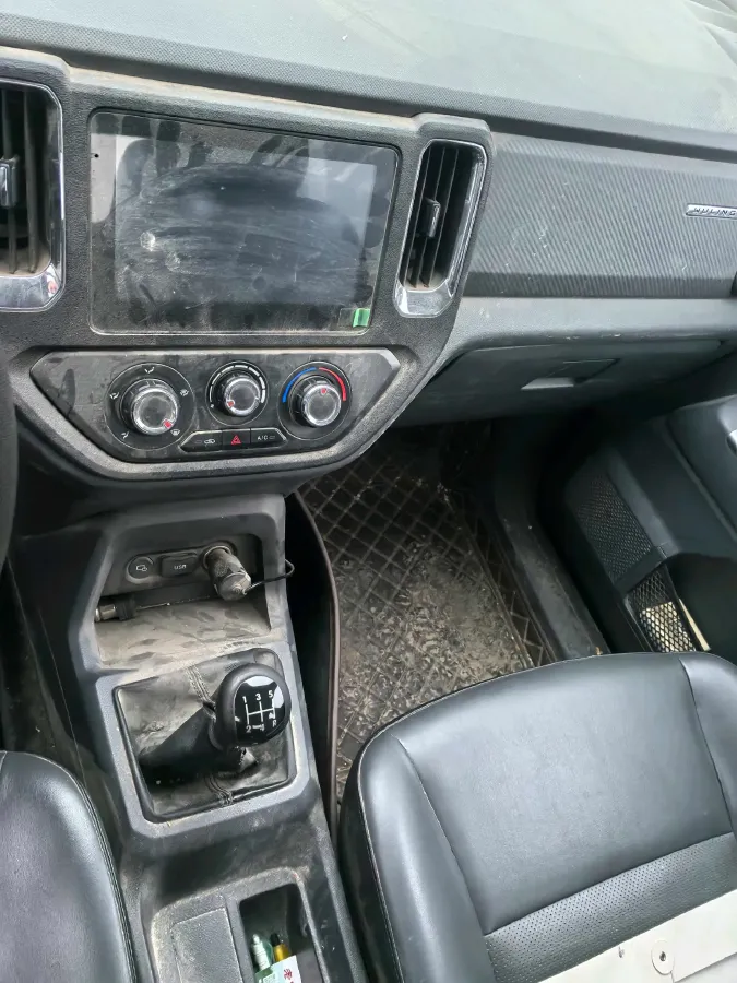 2021 WuLing ZhentTu 1.5L 99HP L4 5MT,autocango,china used car exporter,china ev exporter,chinese used car exporter,chinese used ev exporter