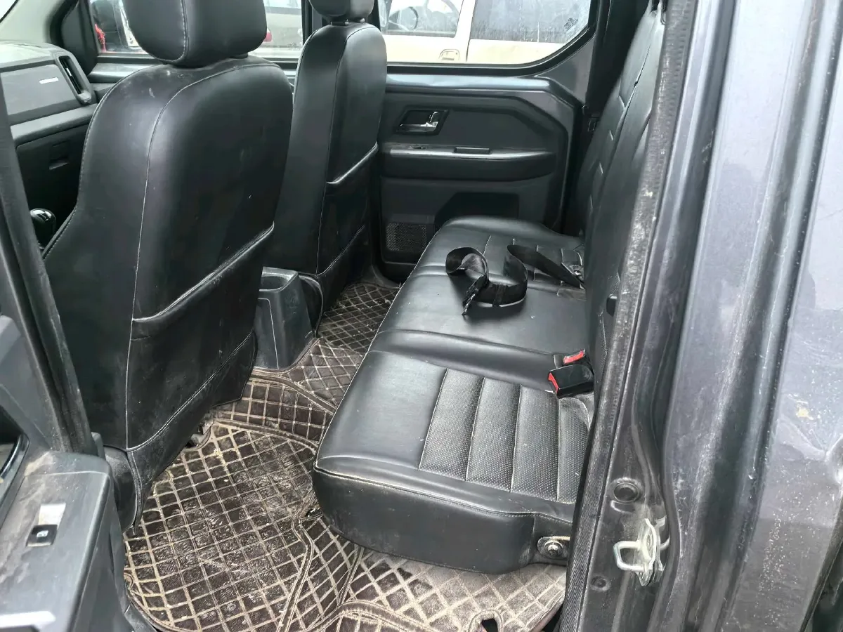 2021 WuLing ZhentTu 1.5L 99HP L4 5MT,autocango,china used car exporter,china ev exporter,chinese used car exporter,chinese used ev exporter