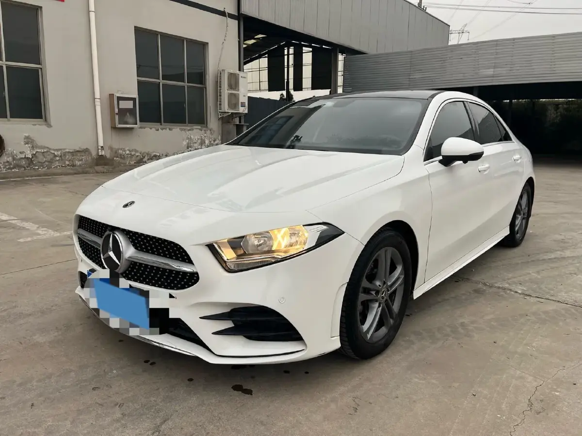 2021 Mercedes-Benz A Class 1.3T 136HP L4 7DCT