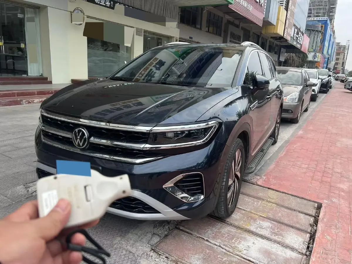 2021 Volkswagen Talagon 2.0T 220HP L4 7DCT