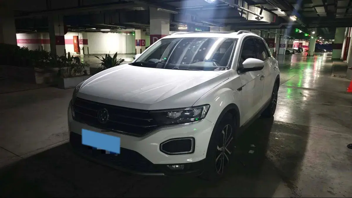 2021 Volkswagen T-Roc 1.4T 150HP L4 7DCT