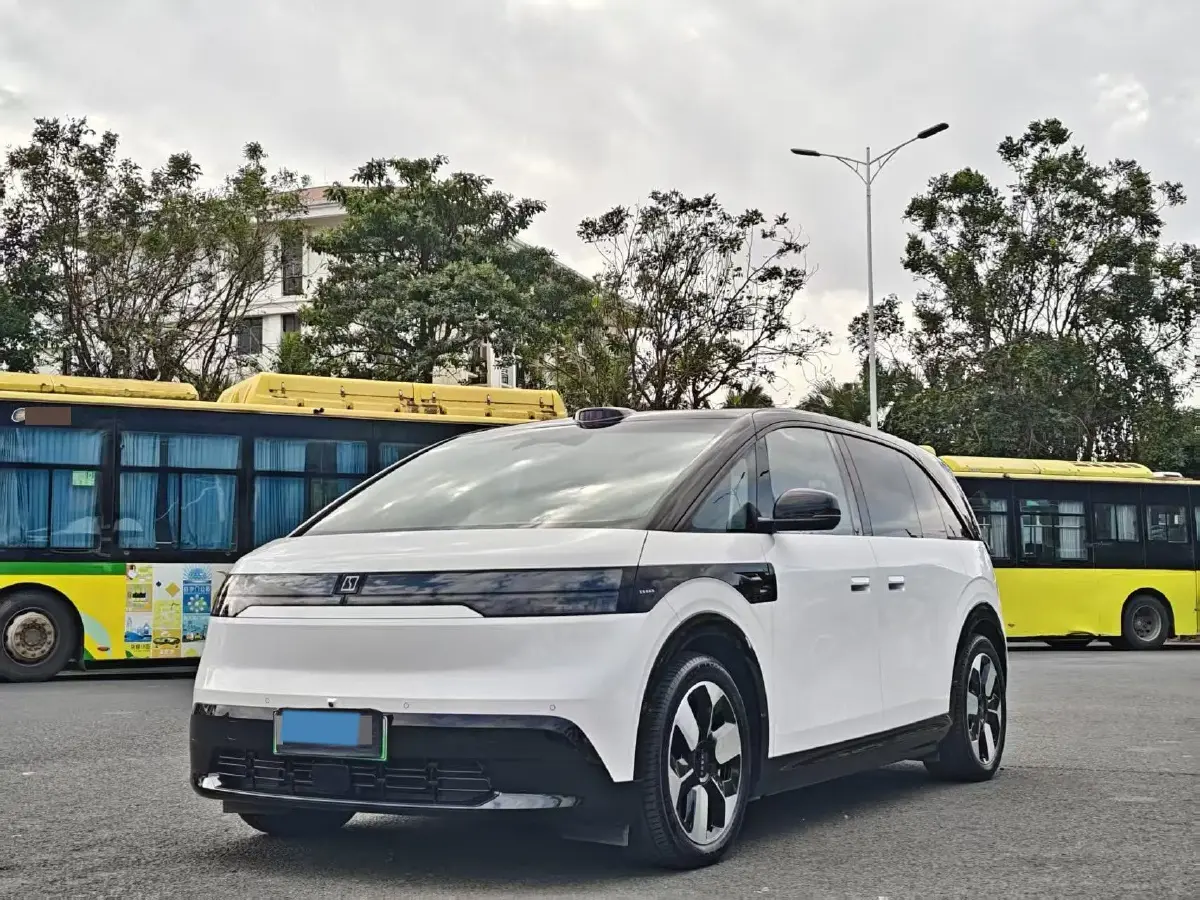 2025 Zeekr MIX BEV 76KWH