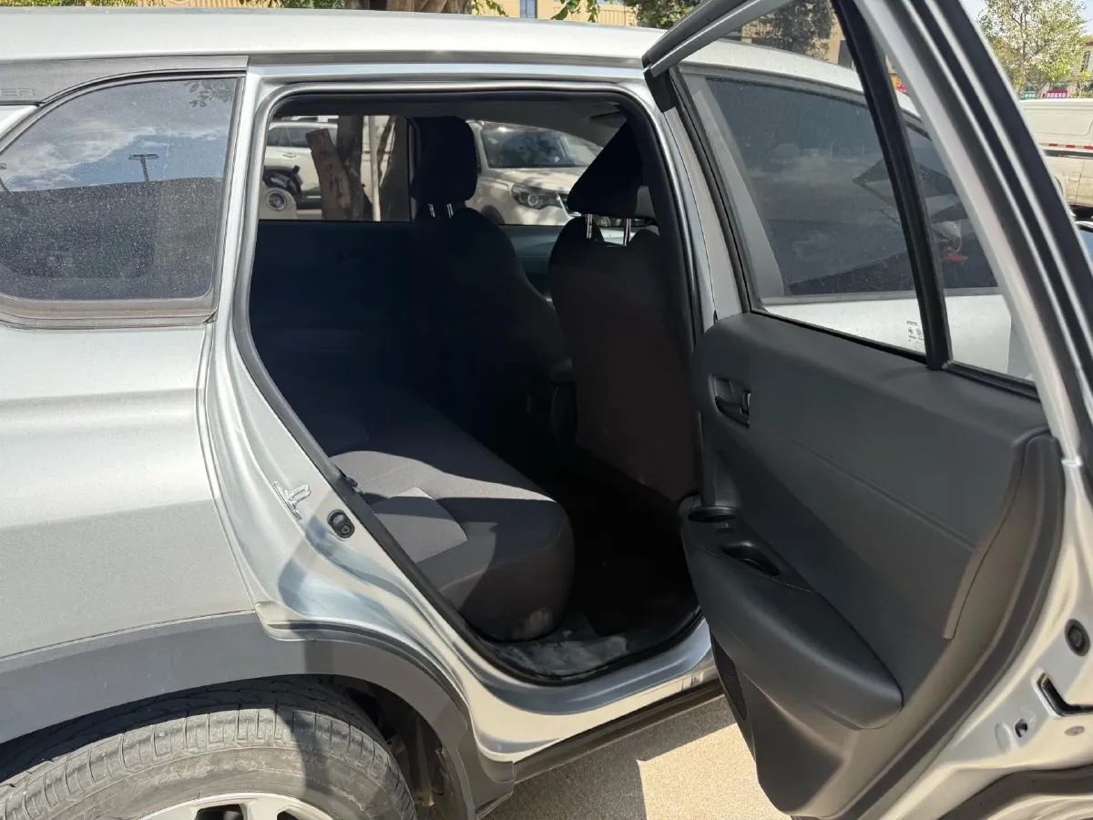 2023 Toyota Frontlander 2.0L 171HP L4 CVT,autocango,china used car exporter,china ev exporter,chinese used car exporter,chinese used ev exporter