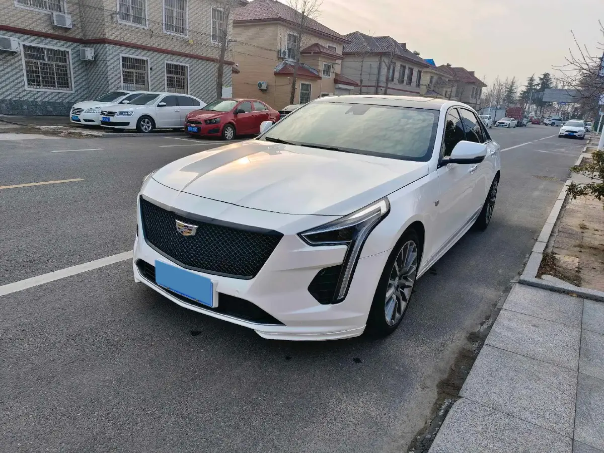 2020 Cadillac CT6 2.0T 241HP L4 10AT