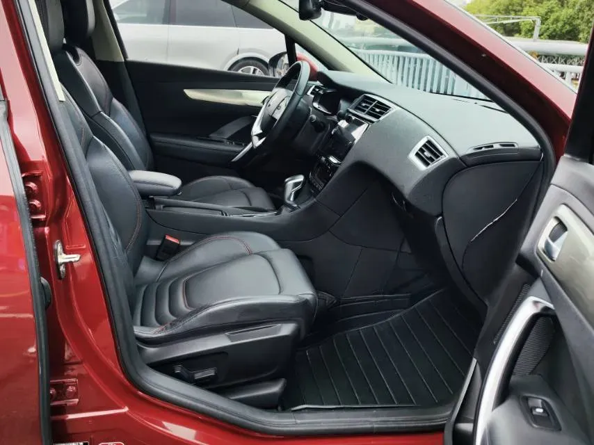 2018 DS 4S 1.6T 167HP L4 6AT,autocango,china used car exporter,china ev exporter,chinese used car exporter,chinese used ev exporter